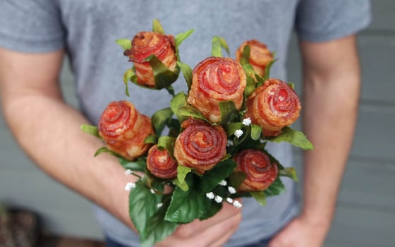 bacon-roses-52-1440x900