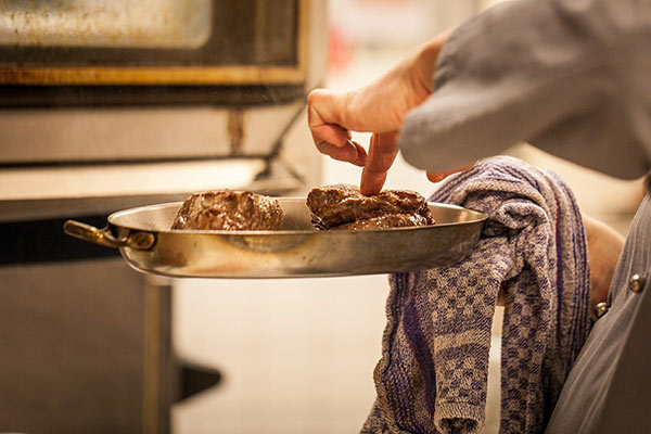 Cooking steaks